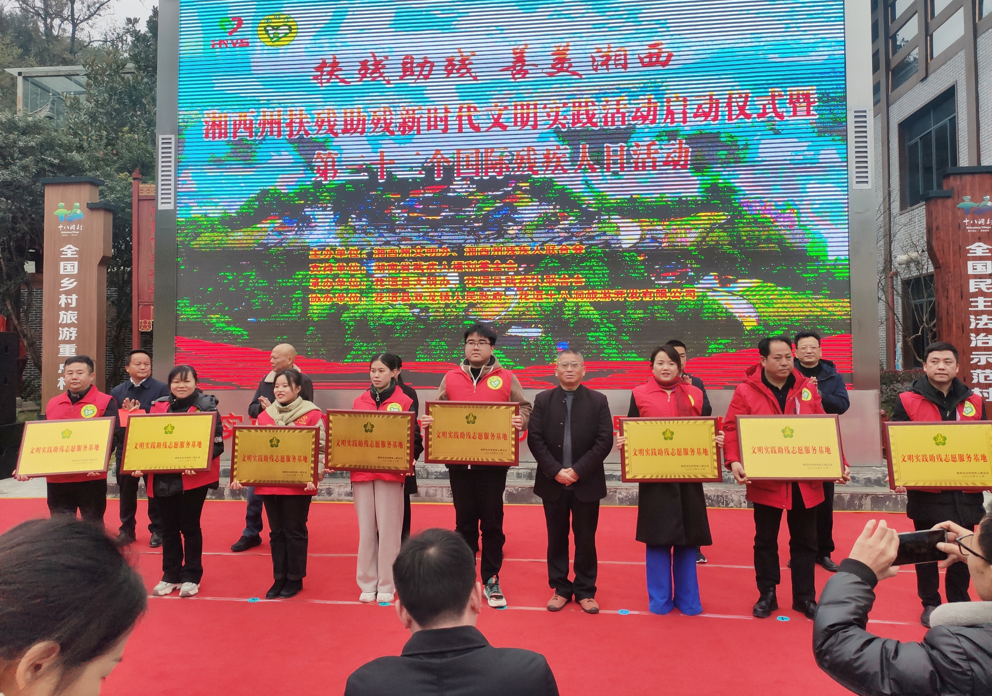 1701495341256985.jpg 785501714.jpg