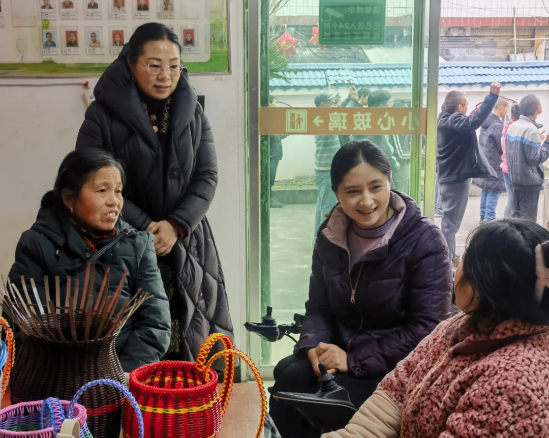 1707032402834773.jpg 258598596.jpg