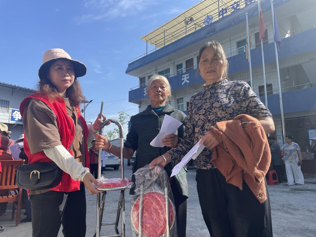 1715764317638290.jpg 1715764317638290.jpg