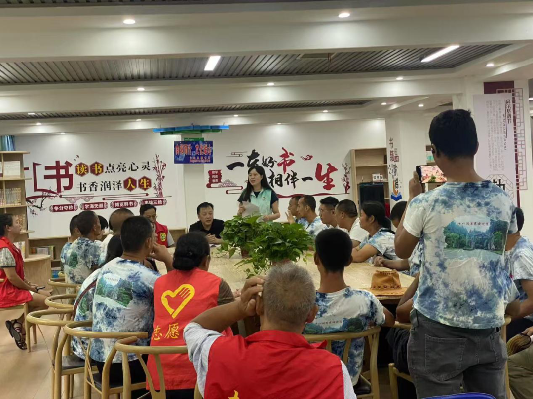 1765847174135937.png 640 (1).png