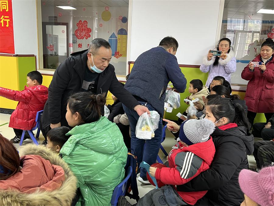 2022年湘西州开展“集爱三湘·贝蒂喜&叁佰添”关爱残疾儿童健康活动(图3)