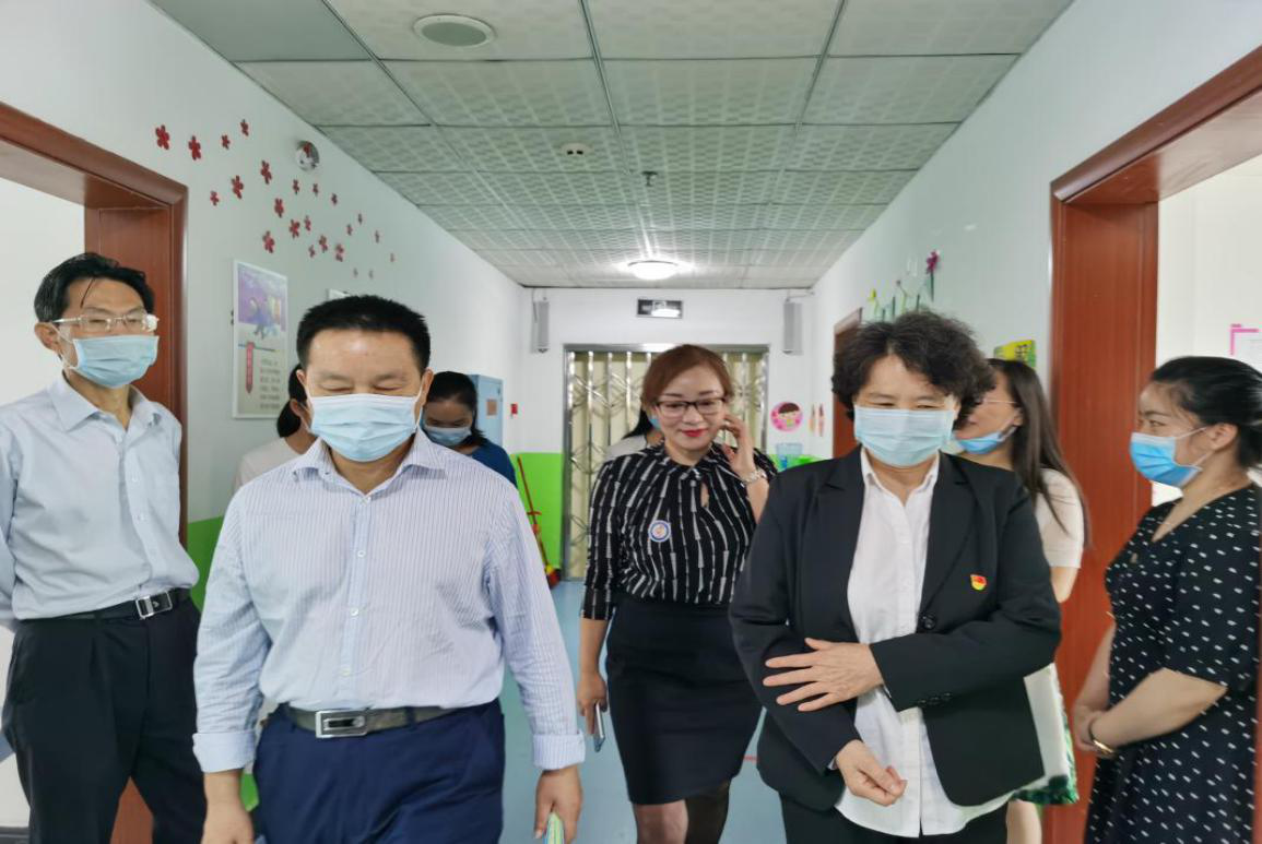 湘西自治州人大常委会副主任高文化 一行到州本级康复服务机构调研(图1) 3-200610144RI23.png