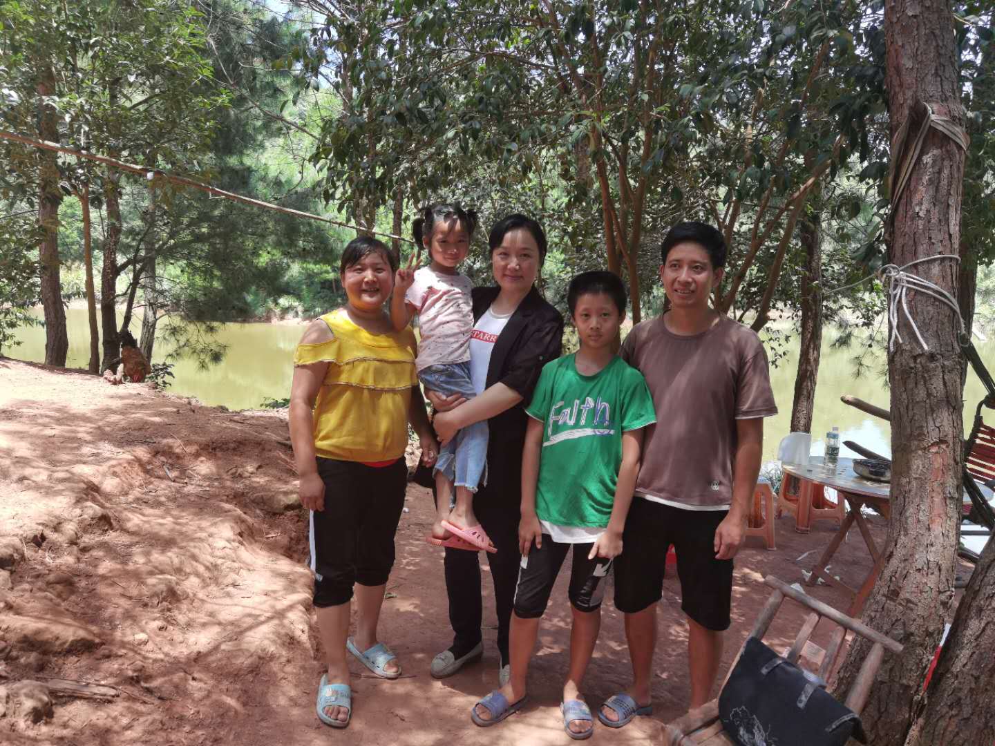 州残联理事长滕树静一行调研盲人兄弟养殖基地(图2) 3-200P41H315N7.jpg