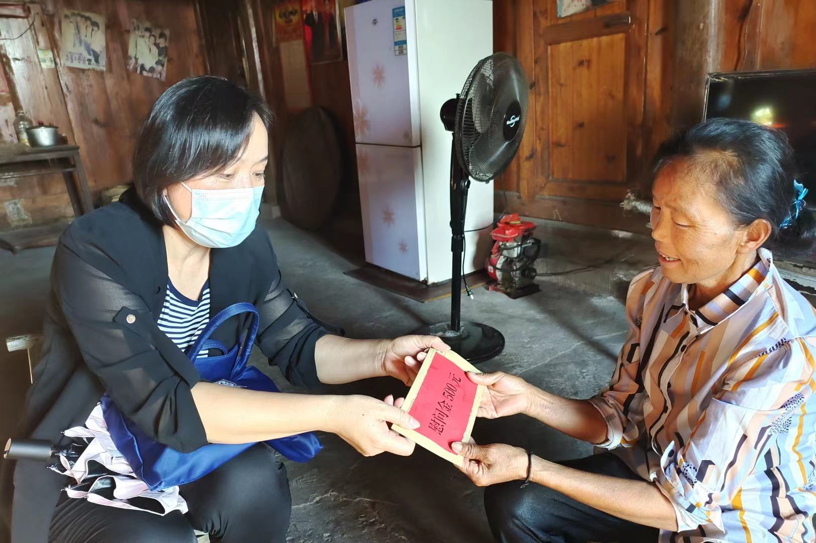 后盾单位聚合力,乡村振兴添动力 ——州残联深入乡村振兴驻点村开展结对走访活动(图3) 3-2109101FJ0305.jpg